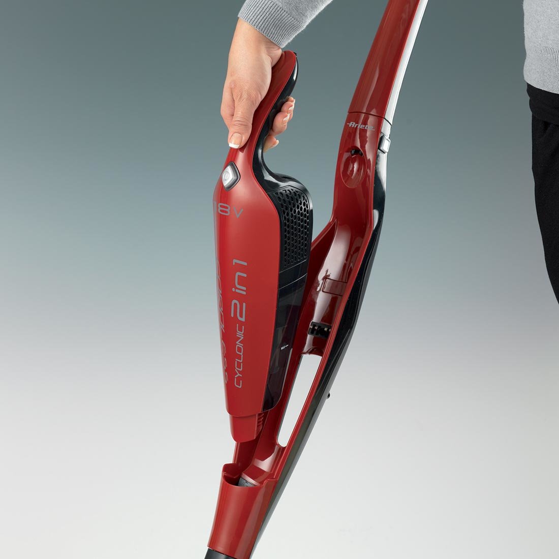 ariete-2765-aspirateur-balai-2-en-1-sans-fil-18-v-filtre-hepa-lavable-rouge image 2