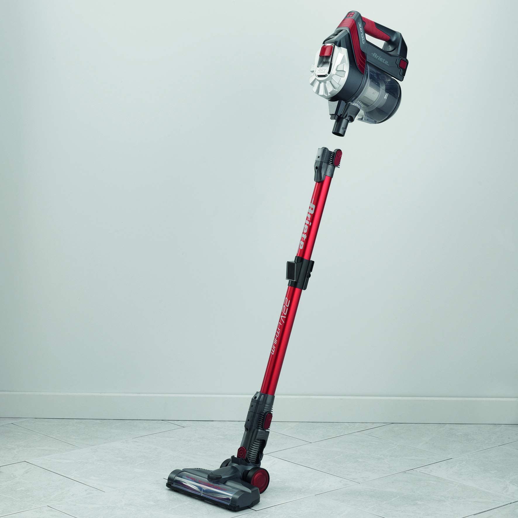 ariete-aspirateur-balai-2-en-1-sans-fil-120-w-batterie-22-v-autonomie-jusqu-45-m image 2