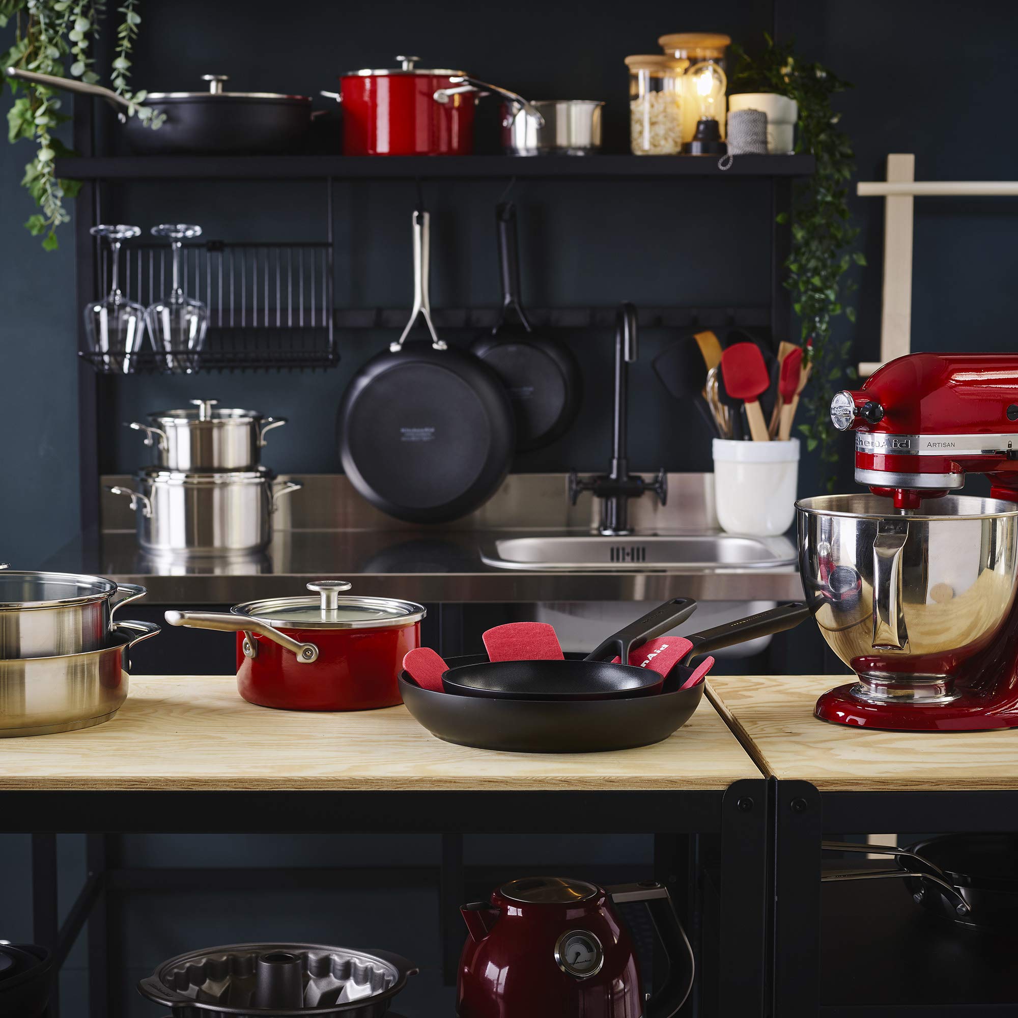 kitchenaid-stainless-steel-sauteuse-antiadh-sive-3-couches-28-cm-4-3-l-avec-couv image 5