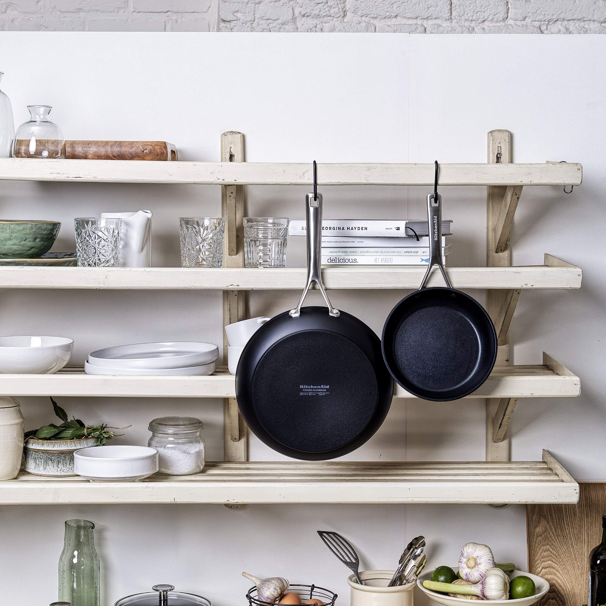 kitchenaid-classic-wok-antiadh-sif-3-couches-en-aluminium-forg-30-cm-5-l-poign-e image 4